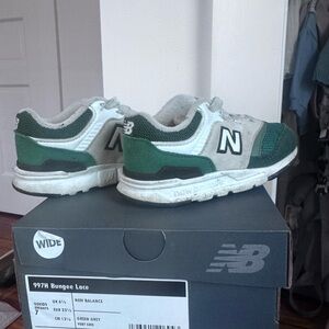 New Balance Toddler 997H Green and White Sneakers Size 7